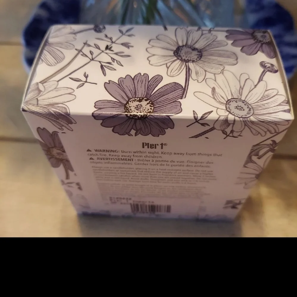 Pier 1 Blue Chamomile Gift Set of 4 Votive Candles - BNWT SO RETIRED 1 LEFT!